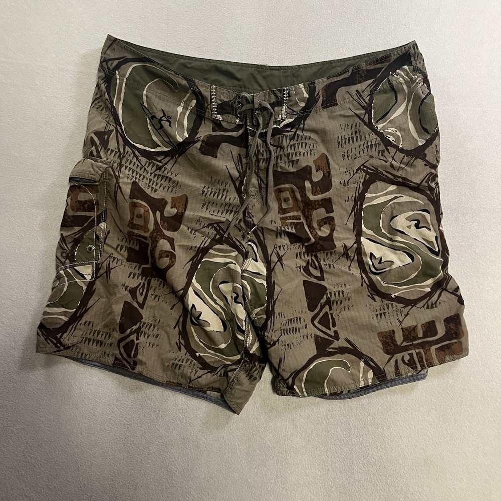Vintage Quiksilver Boardshorts Men's Size 42 Geometric AOP Swim Trunks Y2K